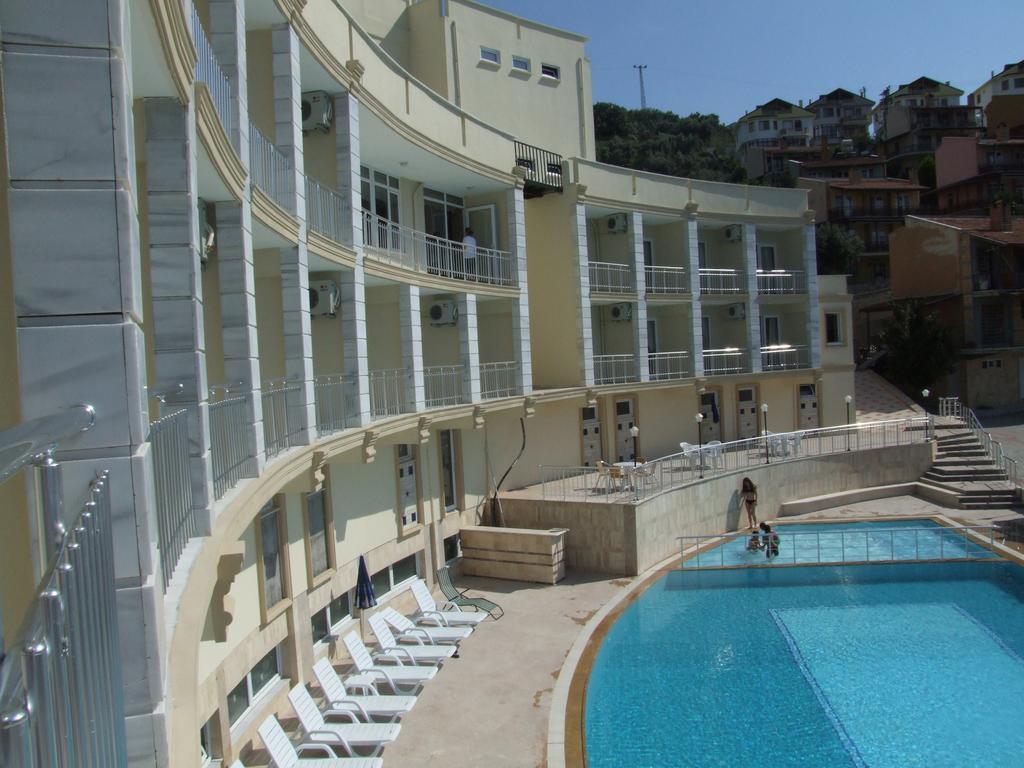 Dogalya Hotel Mudanya Exterior photo