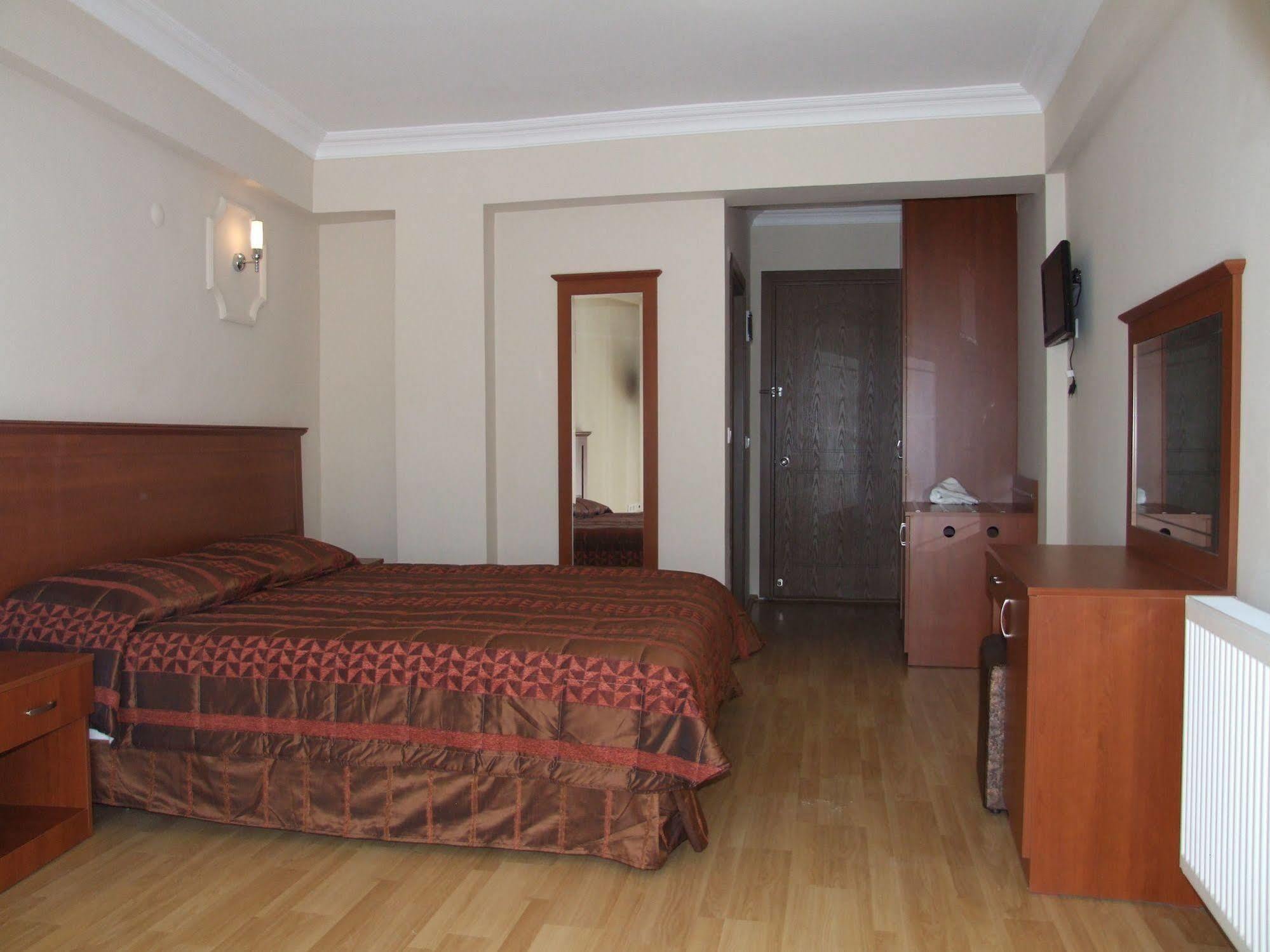 Dogalya Hotel Mudanya Exterior photo