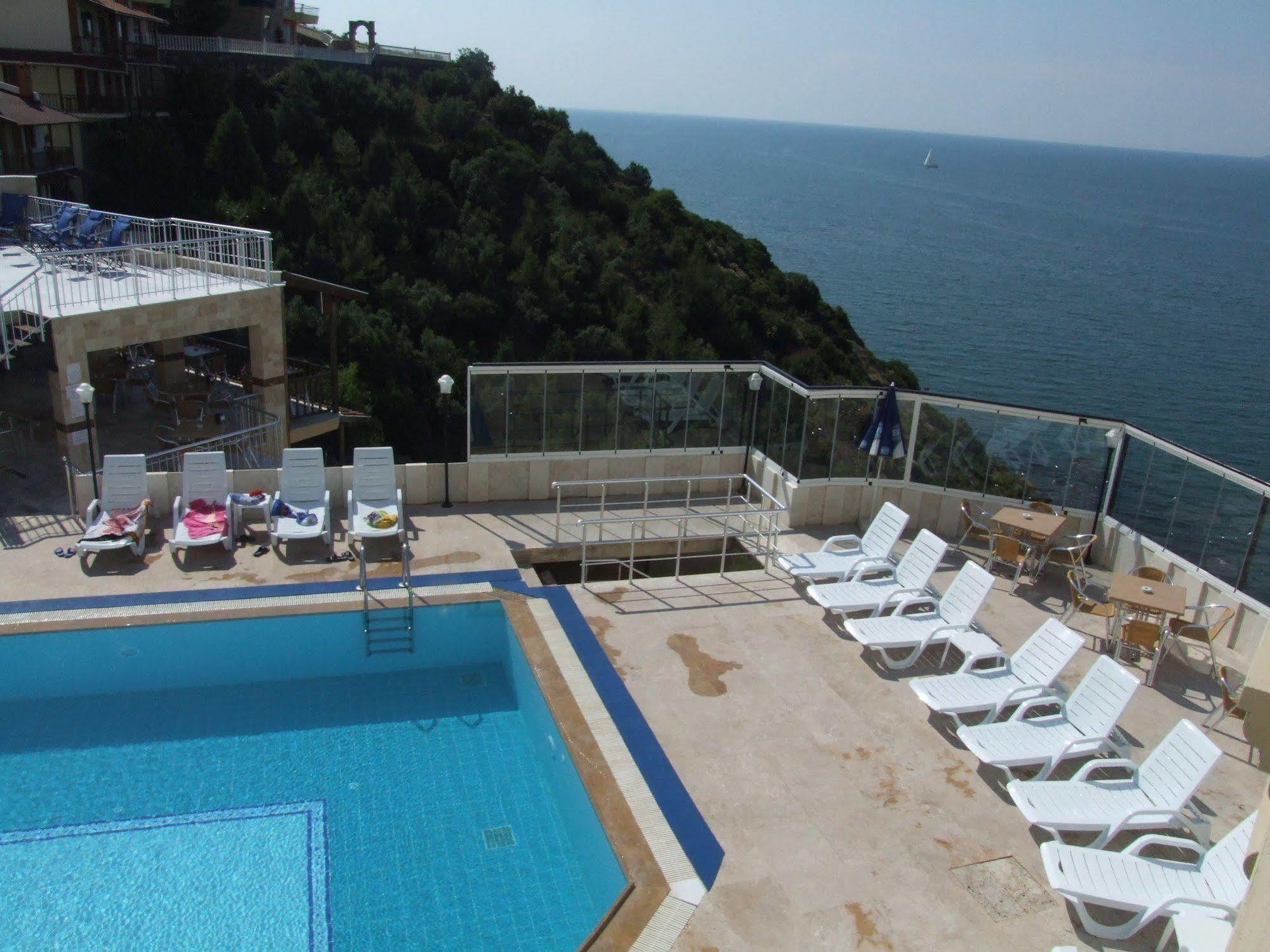 Dogalya Hotel Mudanya Exterior photo